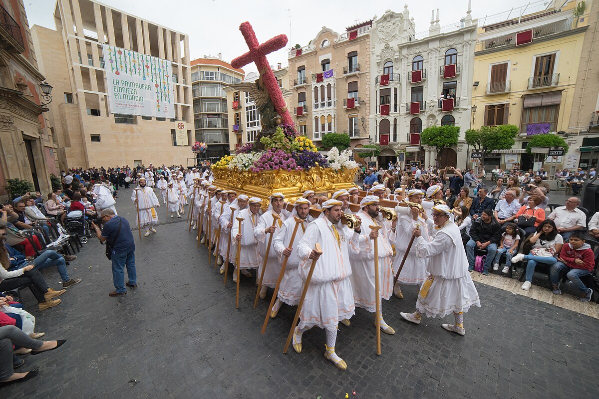Paso de la Cruz Triunfante de la Archicofradía de Nuestro Señor Jesucristo Resucitado de Murcia